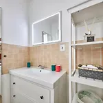 شقة Stylish Next To Castle, Location *