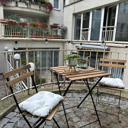 Stylish Next To Castle, Location * 브라티슬라바